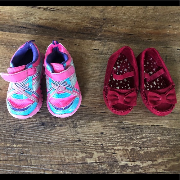 *Boots SOLD*Bundle of toddler girl shoes and boots - Picture 4 of 5